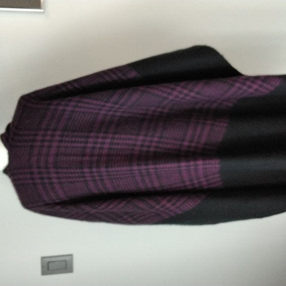 Ladies Wrap/blanket sweater - Picture 4 of 7